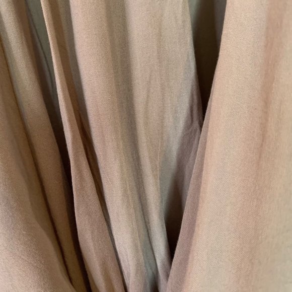 Asymmetrical V Neck maxi dress in gray - Picture 4 of 6